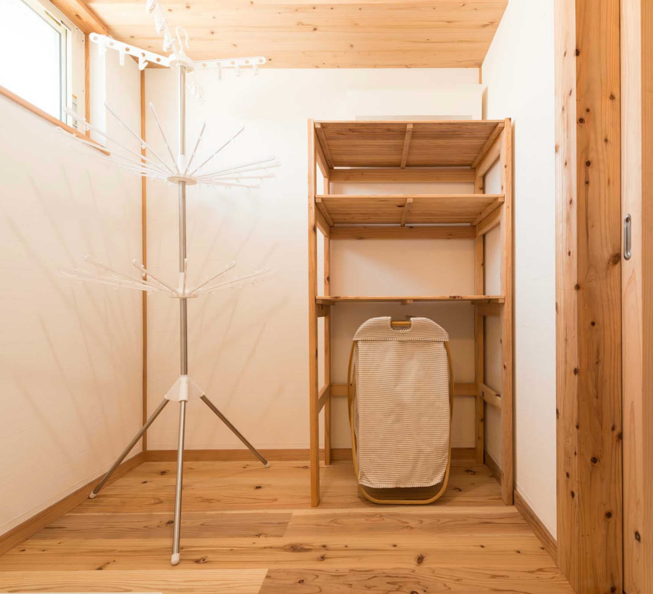 健康自然素材で囲んだ部屋干し